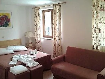 Bed & Breakfast Pansion Comfort Santa Marija Novigrad